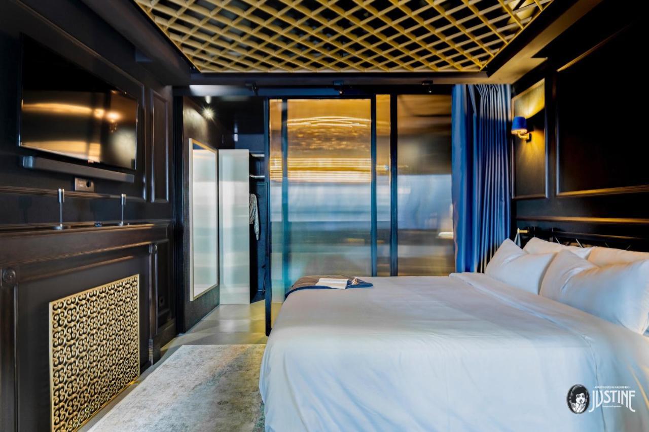 Suite Shibari By Justine Apartments Sobria Elegante Y Pecaminosa Apartamento Turistico En Madrid Rio Exteriör bild