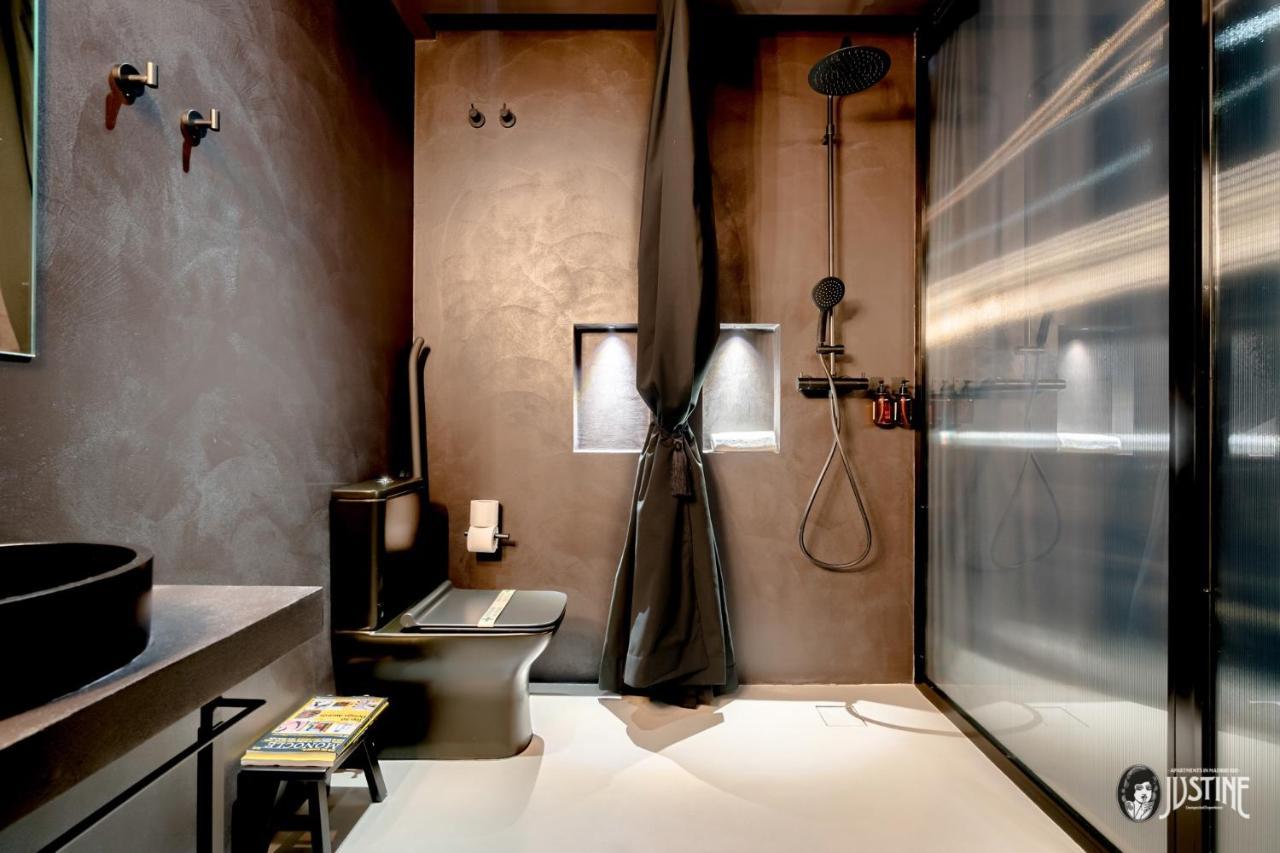 Suite Shibari By Justine Apartments Sobria Elegante Y Pecaminosa Apartamento Turistico En Madrid Rio Exteriör bild